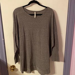 E.C. Long Sleeve Top Size L/XL